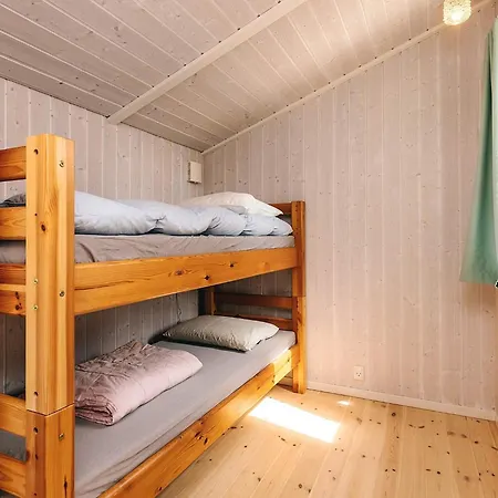 4 Star In * Græsted